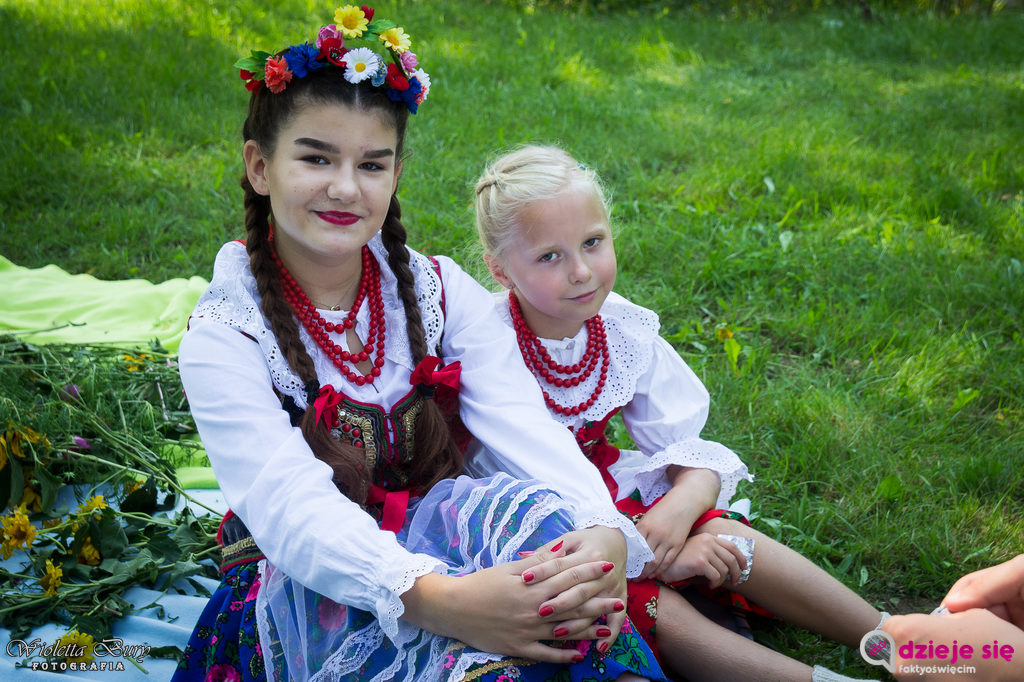 Zespół Pieśni i Tańca Hajduki rozpoczynając kolejny rok pracy, ogłasza nabór do swoich grup tanecznych. Zespołom patronują Fakty Oświęcim.