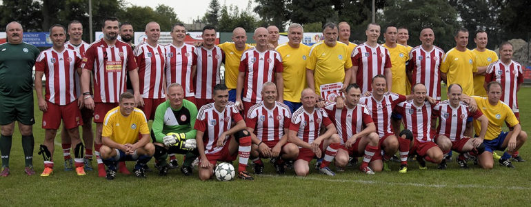 Gwiazdy polskiego futbolu zagrały dla Ali – FILM, FOTO