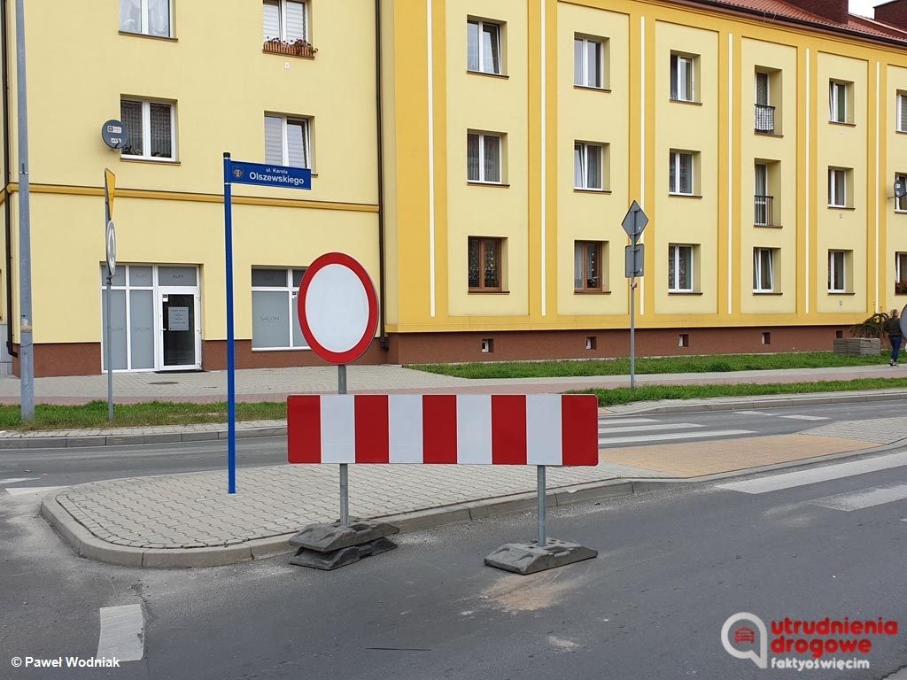 Rozpoczął się kolejny długo oczekiwany remont drogowy w Oświęcimiu. Dlatego też od wczoraj część ulicy Olszewskiego jest całkowicie zamknięta.