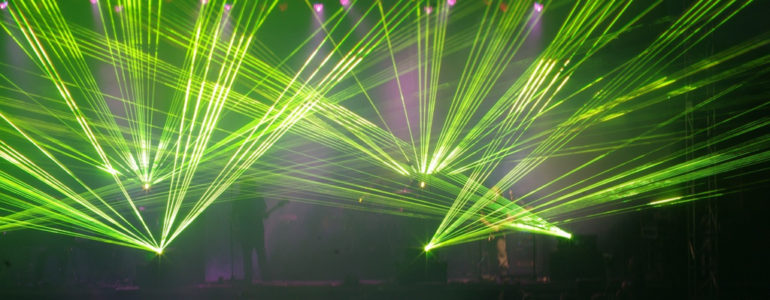 Powitają Nowy Rok laserami