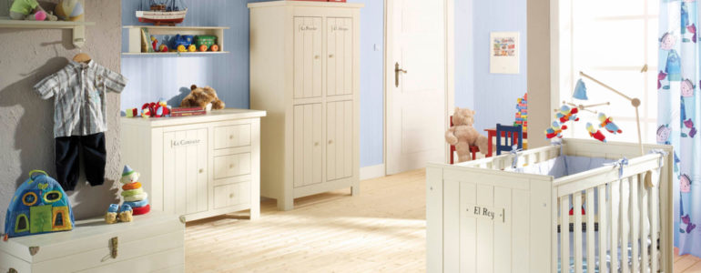 Drewniane meble do pokoju dziecięcego – polecany wybór