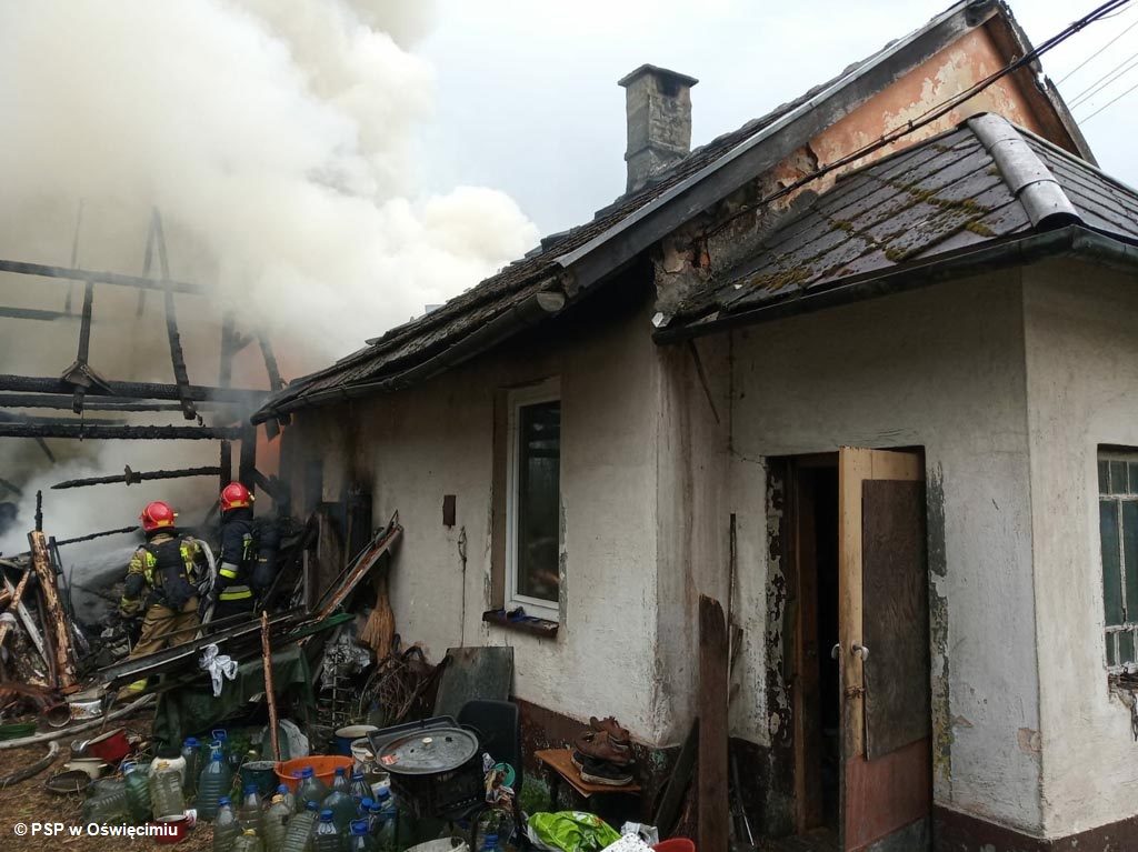 Dow dwóch pożarów doszło w ciągu dwóch dni w powiecie oświęcimskim. Paliły się dom w Bulowicach i budynek gospodarczy w Smolicach.