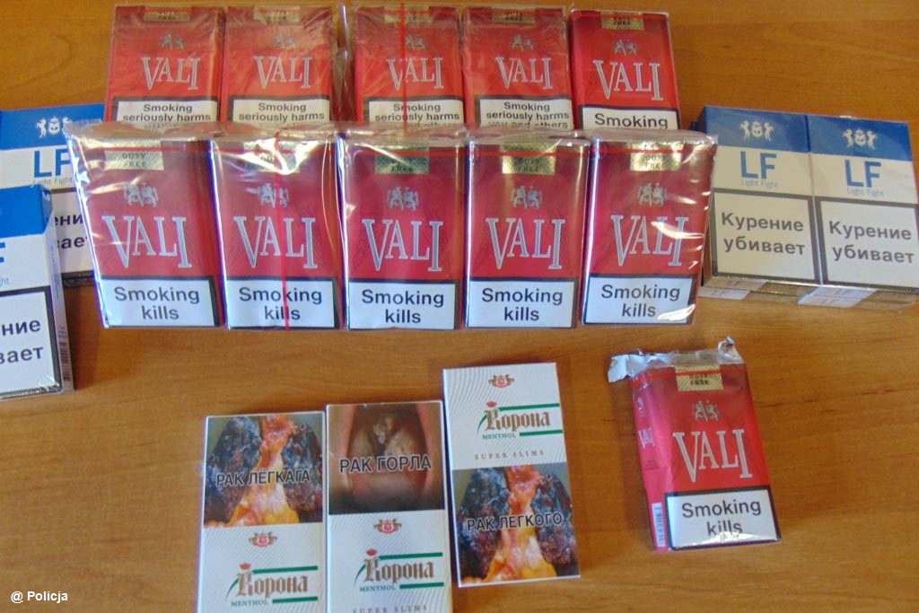 Oświęcimscy policjanci zatrzymali sklepikarkę, która odpowie za handel papierosami niewiadomego pochodzenia i bez polskich znaków akcyzy.