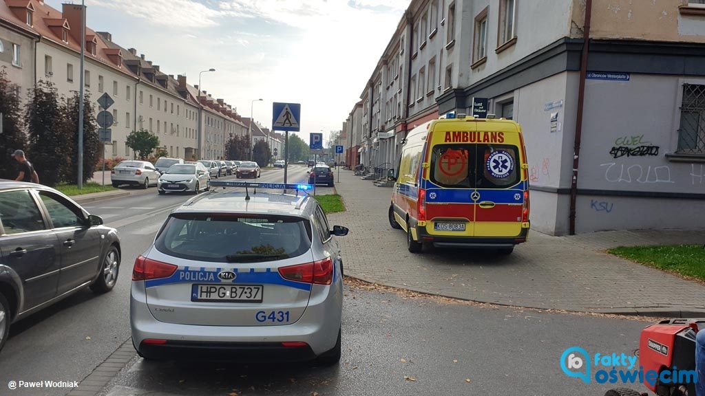 Dzisiaj rano w Oświęcimiu kierowca samochodu dostawczego cofając potrącił 91-letnia kobietę. Wczoraj do podobnego zdarzenia doszło w Przeciszowie.