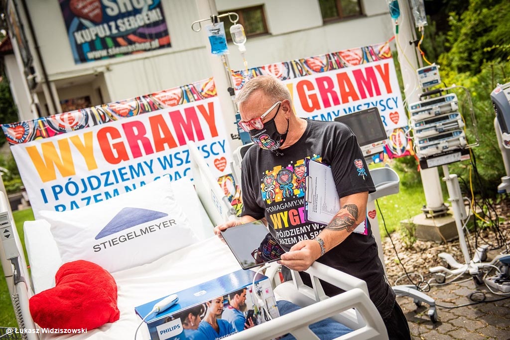 Oświęcimski szpital walczący z COVID-19 otrzyma 20 łóżek do intensywnej terapii pacjentów zakupionych przez Wielką Orkiestrę Świątecznej Pomocy.