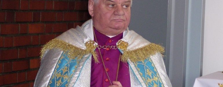 Biskup Tadeusz Rakoczy odsunięty od życia publicznego