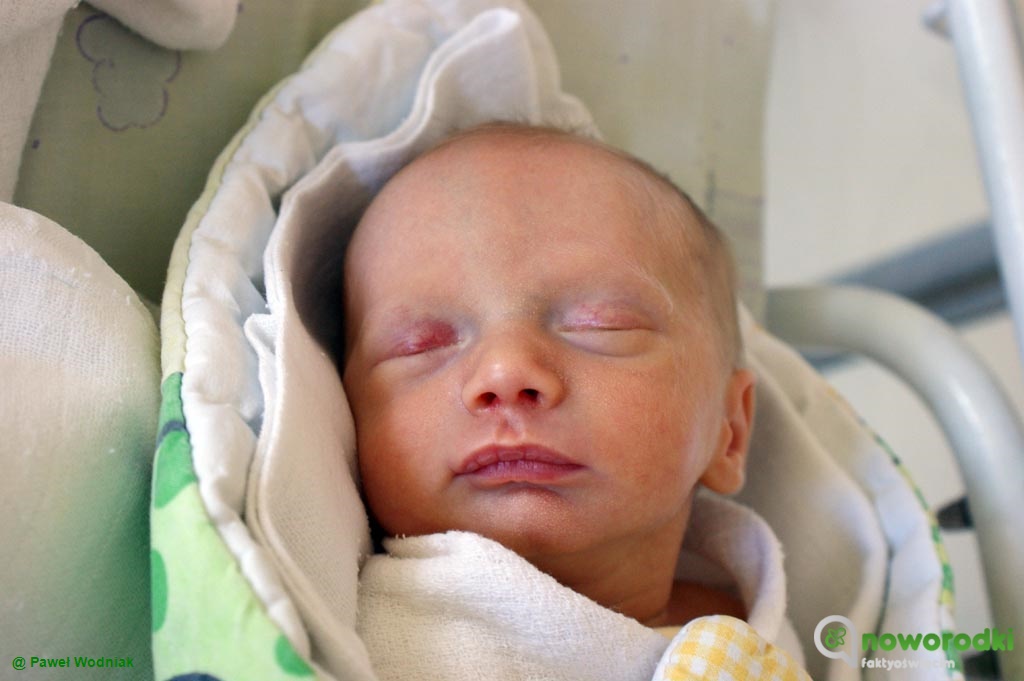 Prezentujemy kolejne zdjęcia noworodków urodzonych w Szpitalu Powiatowym w Oświęcimiu. Witamy dzisiaj trzy dziewczynki i trzech chłopców.