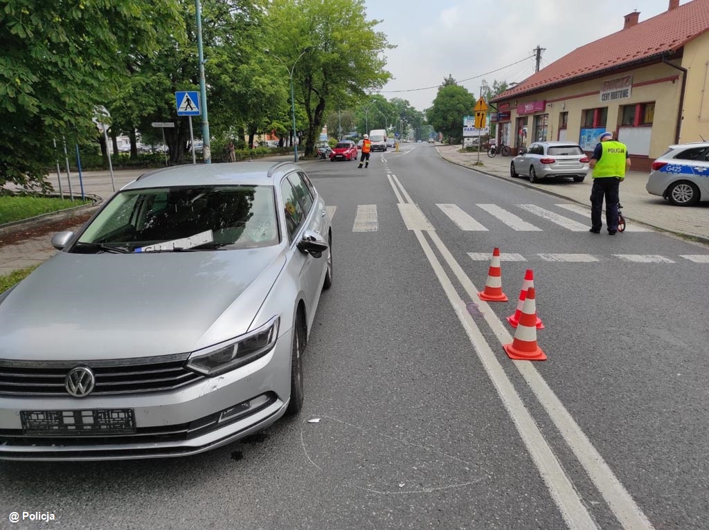 Dzisiaj przed południem na ulicy Ofiar Oświęcimia w Brzeszczach doszło do wypadku drogowego. Jedna osoba odniosła obrażenia.