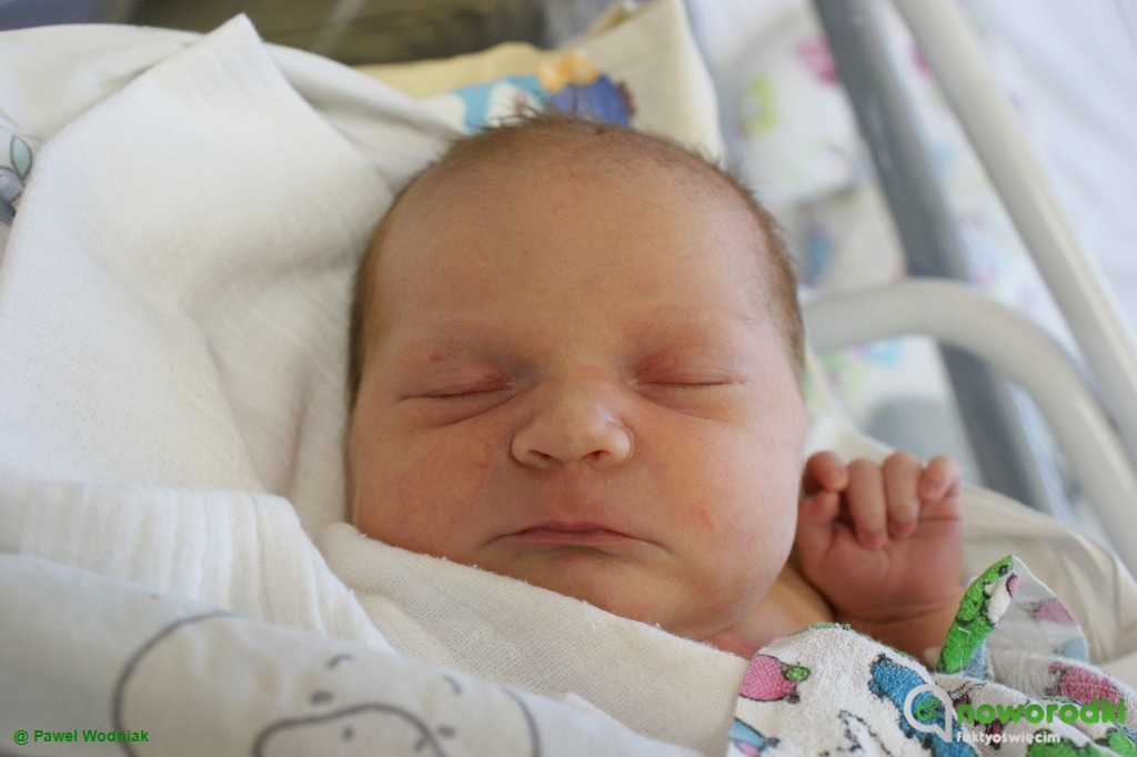 Prezentujemy kolejne zdjęcia noworodków urodzonych w Szpitalu Powiatowym w Oświęcimiu. Witamy dzisiaj cztery dziewczynki i czterech chłopców.