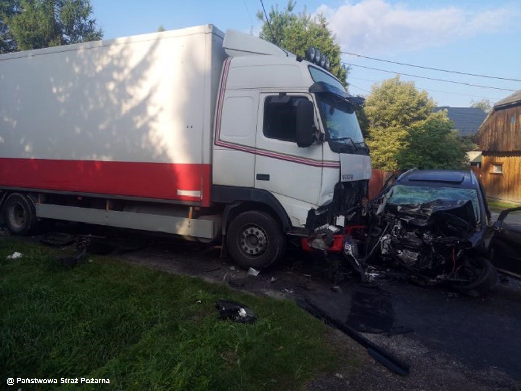 W szpitalu zmarł 41-letnie obywatel Ukrainy, ciężko ranny we wtorkowym wypadku drogowym, do którego doszło na drodze krajowej nr 28.