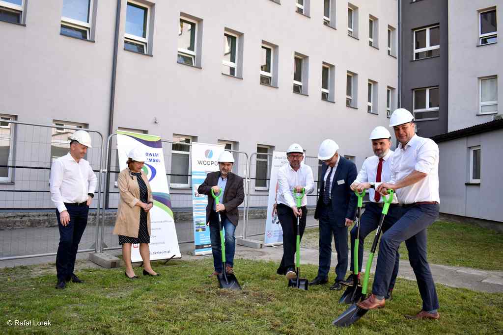 Na terenie Szpitala Powiatowego w Oświęcimiu rozpoczęła się w czwartek budowa nowoczesnego centrum diagnostycznego.