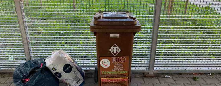 Miasto ustawia pojemniki na biodpady – FOTO