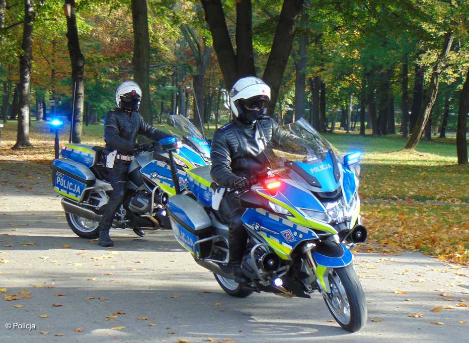 O dwa kolejne motocykle wzbogacił się tabor Komendy Powiatowej Policji (KPP) w Oświęcimiu. Jednoślady służą policjantom drogówki.