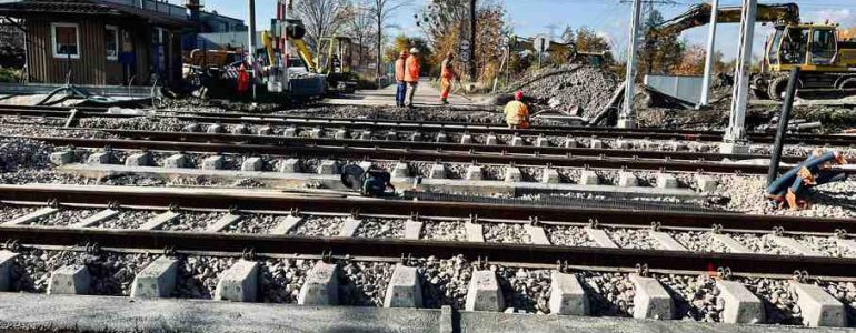Przejazd kolejowy nieczynny może nawet do grudnia – FOTO