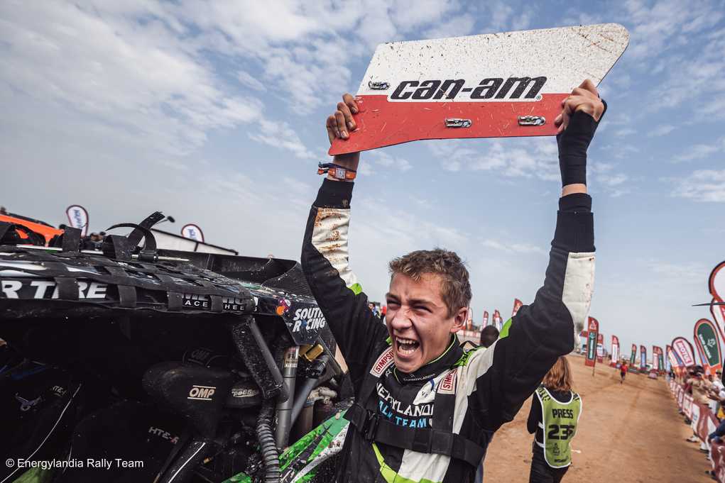 18-letni Eryk Goczał z Oriolem Meną wygrali Rajd Dakar 2023 w kategorii SSV. Eryk jest jednocześnie najmłodszym zwycięzcą w historii rajdu.