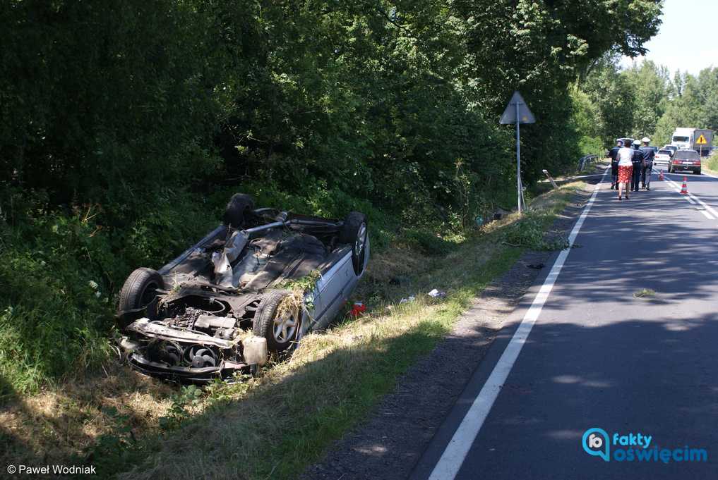 W 1999 roku na drogach powiatu oświęcimskiego doszło do 21 śmiertelnych wypadów drogowych. W 2022 roku było ich pięć.