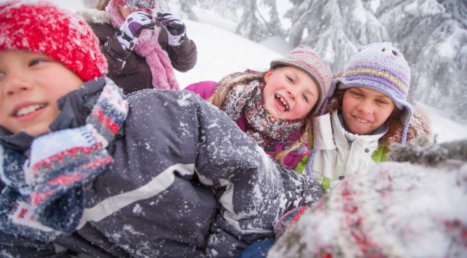 Dzieci i młodzież mogą skorzystać z oferty na nadchodzące ferie zimowe przygotowane przez Dom Kultury w Kętach.