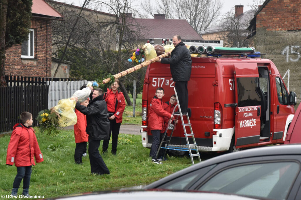 Mieszkańcy i samorządowcy zebrali się w niedzielę palmową w sali OSP Broszkowice na tradycyjnym spotkaniu wielkanocnym.