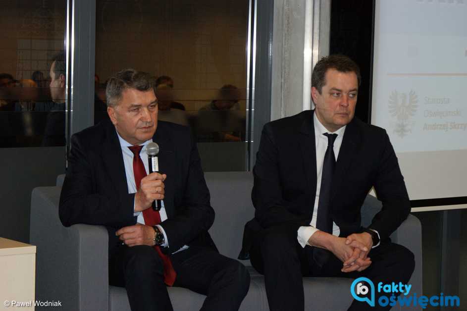 Janusz Chwierut, prezydent Oświęcimia, i Andrzej Skrzypiński, starosta oświęcimski