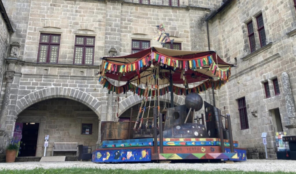 W niedzielę 7 maja na placu ks. Jana Skarbka Oświęcimiu stanie niezwykła karuzela, która jest jednocześnie dziełem sztuki.