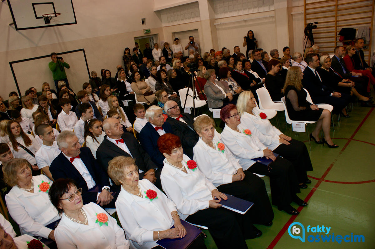 Szkoła Podstawowa z Oddziałami Integracyjnymi nr 4 im. Stanisława Wyspiańskiego w Oświęcimiu skończyła 60 lat.