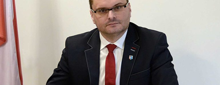Marcin Śliwa w poniedziałek stanie na czele kęckiego samorządu