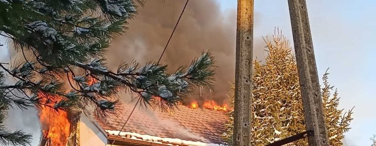 Sąsiedzi wzorem współdziałania podczas pożaru w Bulowicach – FOTO