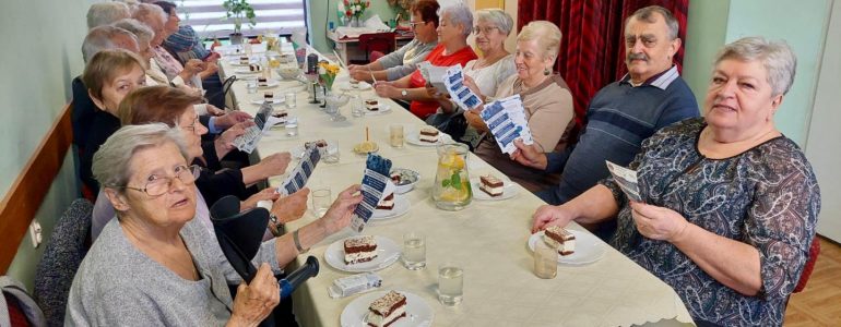 Seniorzy z Oświęcimia uczą się, jak uniknąć oszustw i wyłudzeń