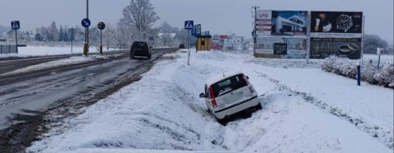 Dwa zdarzenia drogowe na ulicy Krakowskiej – FOTO